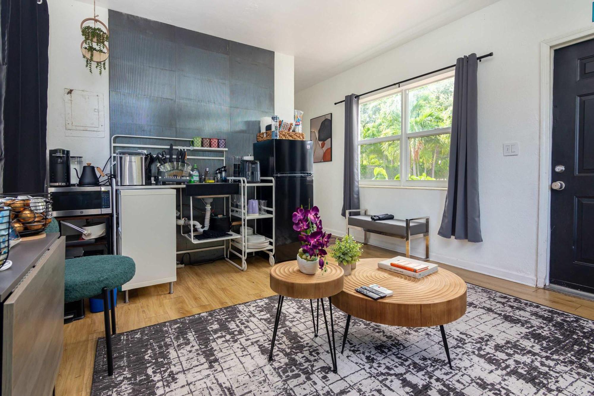 Serene Cottage Retreat, Ideal For Couples & Solo Miami Exteriör bild
