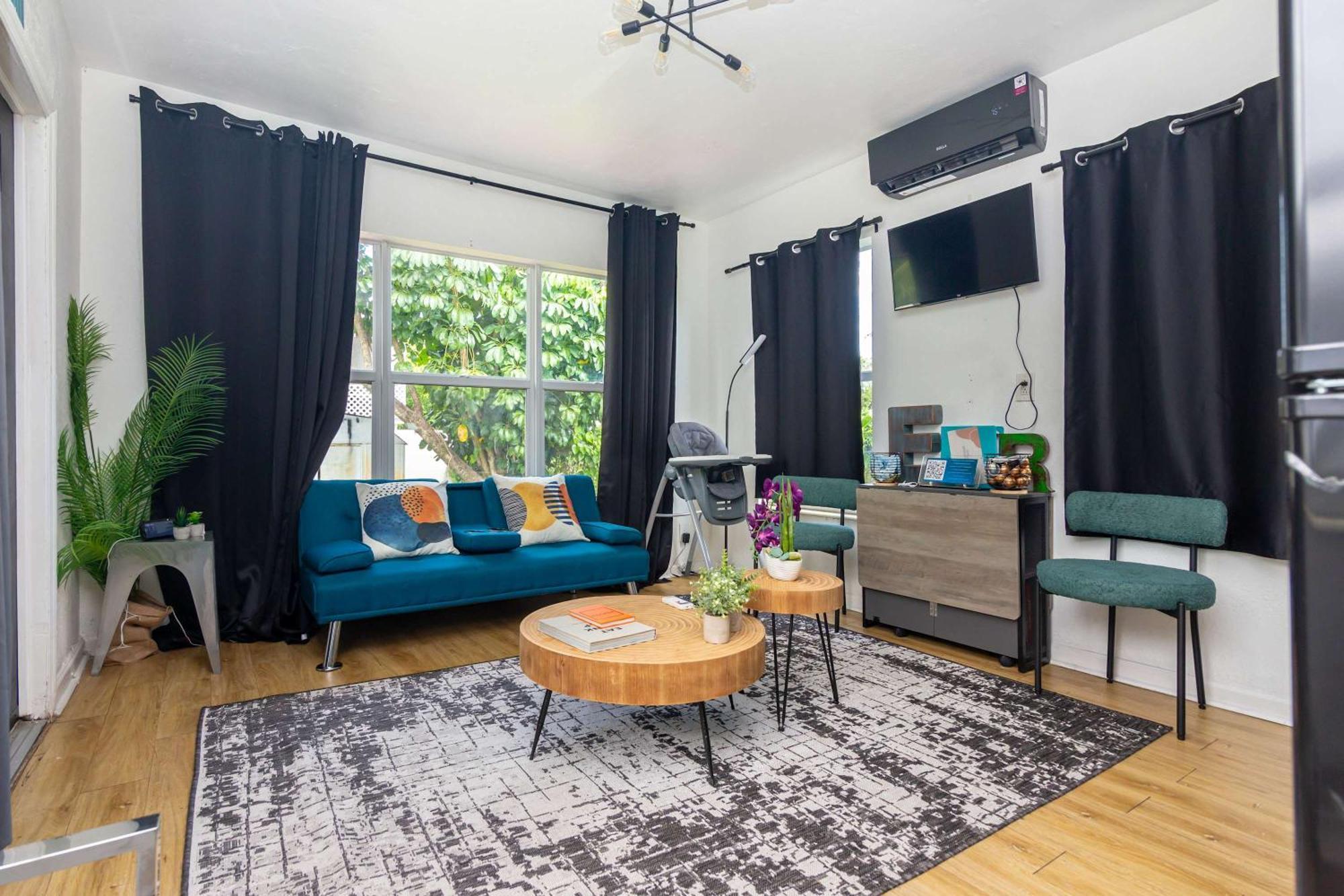 Serene Cottage Retreat, Ideal For Couples & Solo Miami Exteriör bild